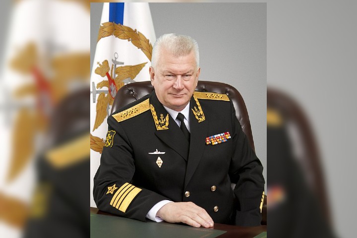 Заступить по-швартовому: адмиралу Евменову прочат должность начальника Военно-морской академии в Петербурге