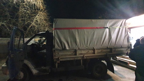 Ночью из Карелии в Сертолово прибыли две машины с медикаментами | ИА Точка Ньюс