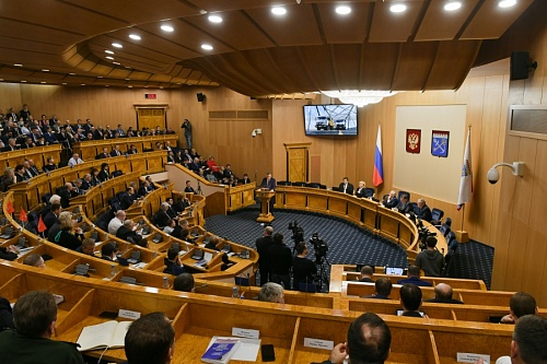 Депутаты за год приняли 101 направленный на соцподдержку закон в Ленобласти | ИА Точка Ньюс