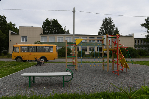 Порядка 200 детей из Енакиево примут летние лагеря в Ленобласти | ИА Точка Ньюс
