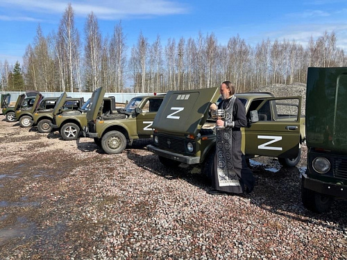 Депутат ЗакСа Ленобласти передал бойцам в Мариуполе восемь машин модели «Нива» | ИА Точка Ньюс