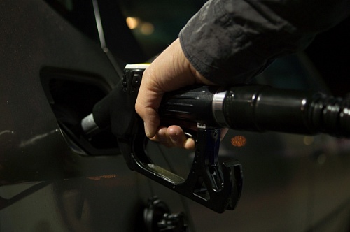 Бензин АИ-98 дорожает в Ленобласти больше других марок топлива | ИА Точка Ньюс