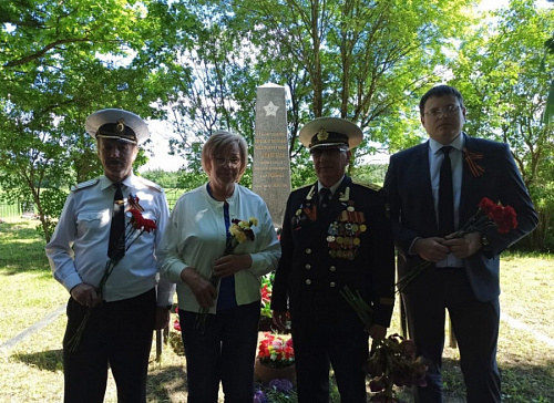 Под Кингисеппом прошла церемония погребения павших защитников Отечества | ИА Точка Ньюс