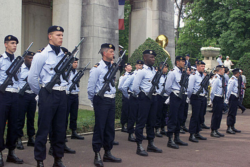 «Подготовленные и идейные»: французские «ихтамнеты» несут потери в Часов Яре – военкор | ИА Точка Ньюс