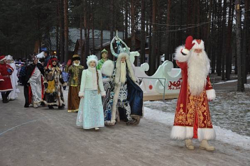 В Новый год – на русской тройке: экспансии Санта-Клауса конец. Дед Мороз – победитель по жизни | ИА Точка Ньюс